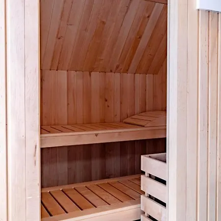 Reetdachhaus Ankerplatz Mit Sauna Und Kamin Tatil Evi Dranske
